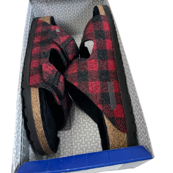 Birkenstock Arizona Shearling Red/Black Buffalo Plaid Slide Sandal Size L10/ M8 - Picture 13 of 16